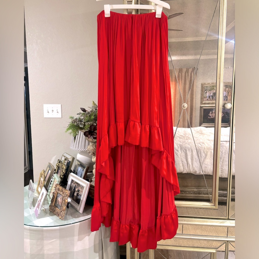 Strut & Bolt Dress | Red | Size L | High/Low Ruffle Bottom | Strapless | ❤️ |